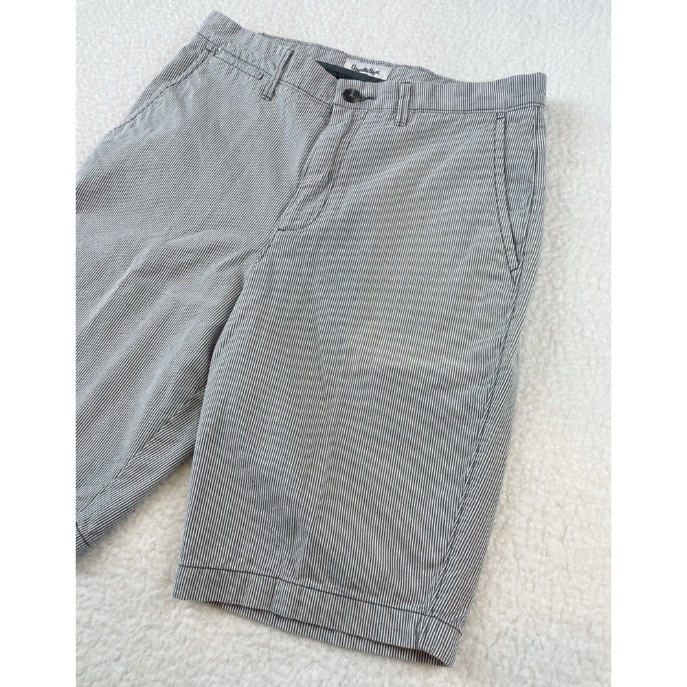 GOODFELLOW & CO • Grey Striped Flat-Front Linden Shorts, W30 - Picture 13 of 14